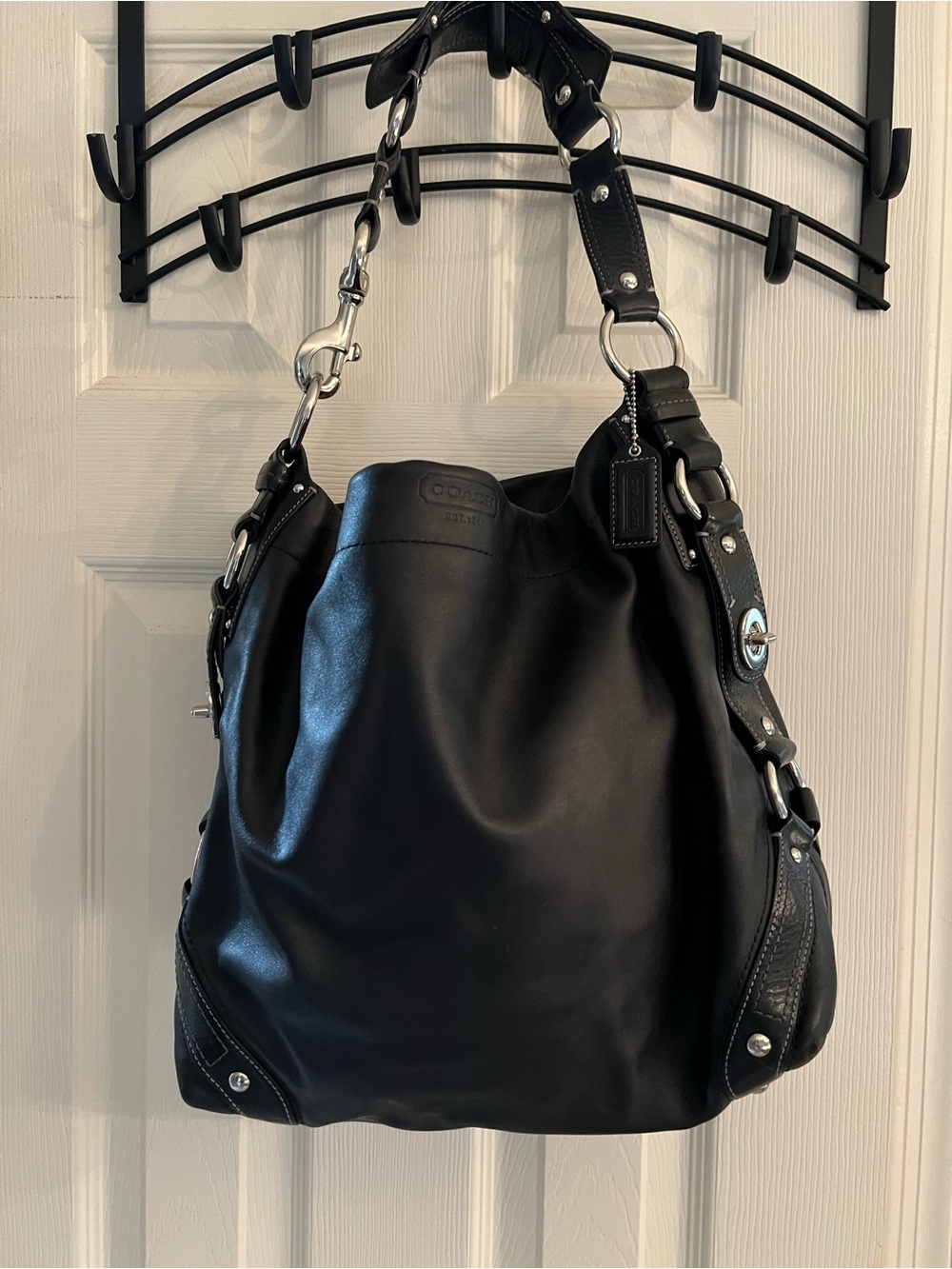 Coach VTG 10616 black leather shoulder hobo bag